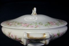HAVILAND ROSE GARLAND-   COVERED SERVING BOWL   ..... http://jaapiesfinechinastore.com