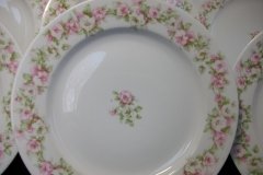 HAVILAND ROSE GARLAND- DINNER PLATE  9 7/8"    .....   http://jaapiesfinechinastore.com