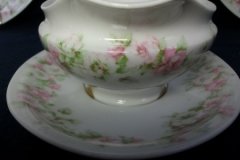 HAVILAND ROSE GARLAND-  GRAVY BOAT WITH UNDERPLATE ..... http://jaapiesfinechinastore.com