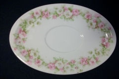 HAVILAND ROSE GARLAND-  GRAVY BOAT WITH UNDERPLATE ..... https://www.jaapiesfinechinastore.com