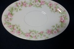 HAVILAND ROSE GARLAND-  GRAVY BOAT WITH UNDERPLATE ..... http://jaapiesfinechinastore.com