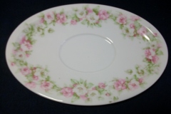 HAVILAND ROSE GARLAND-  GRAVY BOAT WITH UNDERPLATE ..... https://www.jaapiesfinechinastore.com