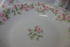HAVILAND ROSE GARLAND- RIM SOUP BOWL  7 1/2" ..... http://jaapiesfinechinastore.com