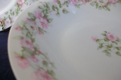 HAVILAND ROSE GARLAND- RIM SOUP BOWL  7 1/2" ..... https://www.jaapiesfinechinastore.com