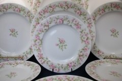 HAVILAND ROSE GARLAND- SALAD PLATE  7 3/4"    .....   http://jaapiesfinechinastore.com