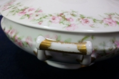 HAVILAND ROSE GARLAND-   SOUP TUREEN   ..... https://www.jaapiesfinechinastore.com