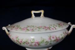 HAVILAND ROSE GARLAND-   SOUP TUREEN   ..... https://www.jaapiesfinechinastore.com