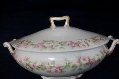HAVILAND ROSE GARLAND-   SOUP TUREEN   ..... http://jaapiesfinechinastore.com