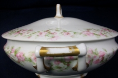 HAVILAND ROSE GARLAND-   SOUP TUREEN   ..... https://www.jaapiesfinechinastore.com