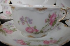 HAVILAND SCATTERED ROSES SCH 39F- CUP & SAUCER   ..... http://jaapiesfinechinastore.com