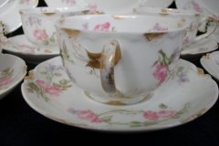HAVILAND SCATTERED ROSES SCH 39F- CUP & SAUCER   ..... http://jaapiesfinechinastore.com