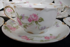 HAVILAND SCATTERED ROSES SCH 39F- CUP & SAUCER   ..... https://www.jaapiesfinechinastore.com