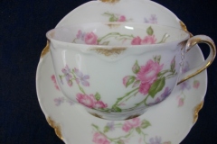 HAVILAND SCATTERED ROSES SCH 39F- CUP & SAUCER   ..... https://www.jaapiesfinechinastore.com