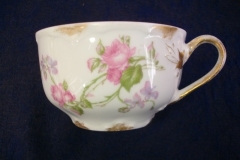 HAVILAND SCATTERED ROSES SCH 39F- CUP & SAUCER   ..... https://www.jaapiesfinechinastore.com