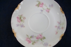 HAVILAND SCATTERED ROSES SCH 39F- CUP & SAUCER   ..... https://www.jaapiesfinechinastore.com