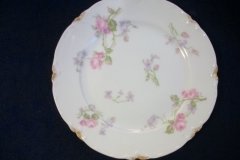 HAVILAND SCATTERED ROSES SCH 39F- BREAD & BUTTER PLATE  6 1/8"  ..... http://jaapiesfinechinastore.com