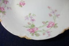 HAVILAND SCATTERED ROSES SCH 39F- COUPE SOUP  BOWL  7 3/8"  ..... http://jaapiesfinechinastore.com