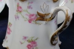HAVILAND SCATTERED ROSES SCH 39F- COVERED SUGAR BOWL  ..... http://jaapiesfinechinastore.com