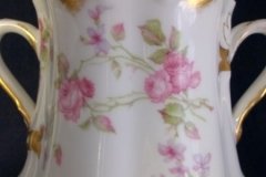HAVILAND SCATTERED ROSES SCH 39F- COVERED SUGAR BOWL  ..... http://jaapiesfinechinastore.com