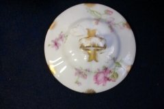 HAVILAND SCATTERED ROSES SCH 39F- COVERED SUGAR BOWL  ..... http://jaapiesfinechinastore.com