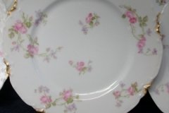 HAVILAND SCATTERED ROSES SCH 39F- DINNER PLATE  9  5/8""  ..... http://jaapiesfinechinastore.com