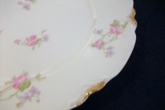 HAVILAND SCATTERED ROSES SCH 39F- DINNER PLATE  9  5/8""  ..... http://jaapiesfinechinastore.com