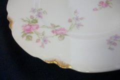 HAVILAND SCATTERED ROSES SCH 39F- DINNER PLATE  9  5/8""  ..... http://jaapiesfinechinastore.com