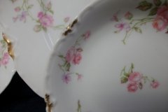 HAVILAND SCATTERED ROSES SCH 39F- FRUIT DESSERT  BOWL  5"  ..... http://jaapiesfinechinastore.com