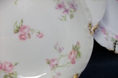 HAVILAND SCATTERED ROSES SCH 39F- FRUIT DESSERT  BOWL  5"  ..... http://jaapiesfinechinastore.com