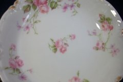 HAVILAND SCATTERED ROSES SCH 39F- FRUIT DESSERT  BOWL  5"  ..... http://jaapiesfinechinastore.com