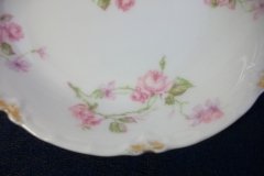 HAVILAND SCATTERED ROSES SCH 39F- FRUIT DESSERT  BOWL  5"  ..... http://jaapiesfinechinastore.com