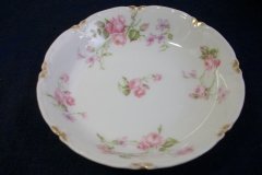 HAVILAND SCATTERED ROSES SCH 39F- FRUIT DESSERT  BOWL  5"  ..... http://jaapiesfinechinastore.com