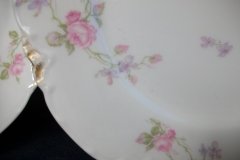 HAVILAND SCATTERED ROSES SCH 39F- LUNCH PLATE  8 5/8""  ..... http://jaapiesfinechinastore.com