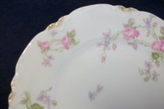HAVILAND SCATTERED ROSES SCH 39F- LUNCH PLATE  8 5/8""  ..... http://jaapiesfinechinastore.com