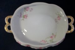 HAVILAND SCATTERED ROSES SCH 39F-OVAL COVERED SERVING BOWL  ..... http://jaapiesfinechinastore.com