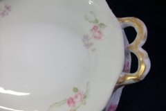 HAVILAND SCATTERED ROSES SCH 39F-OVAL COVERED SERVING BOWL  ..... http://jaapiesfinechinastore.com