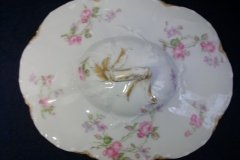 HAVILAND SCATTERED ROSES SCH 39F-OVAL COVERED SERVING BOWL  ..... http://jaapiesfinechinastore.com