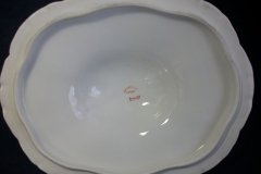 HAVILAND SCATTERED ROSES SCH 39F-OVAL COVERED SERVING BOWL  ..... http://jaapiesfinechinastore.com