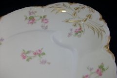 HAVILAND SCATTERED ROSES SCH 39F- OVAL SERVING PLATTER 17 3/4"  ..... http://jaapiesfinechinastore.com