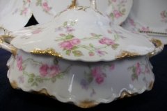 HAVILAND SCATTERED ROSES SCH 39F- ROUND COVERED SERVING BOWL  ..... http://jaapiesfinechinastore.com