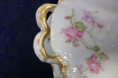 HAVILAND SCATTERED ROSES SCH 39F- ROUND COVERED SERVING BOWL  ..... http://jaapiesfinechinastore.com