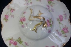 HAVILAND SCATTERED ROSES SCH 39F- ROUND COVERED SERVING BOWL  ..... http://jaapiesfinechinastore.com