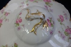 HAVILAND SCATTERED ROSES SCH 39F- ROUND COVERED SERVING BOWL  ..... http://jaapiesfinechinastore.com