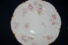 HAVILAND SCATTERED ROSES SCH 39F- SALAD PLATE  7 1/2"  ..... http://jaapiesfinechinastore.com