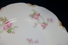 HAVILAND SCATTERED ROSES SCH 39F- SALAD PLATE  7 1/2"  ..... http://jaapiesfinechinastore.com