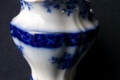 HENRY ALCOCK TOURAINE-  CREAMER  14oz    .....   http://jaapiesfinechinastore.com