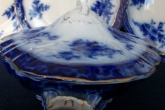 HENRY ALCOCK TOURAINE- OVAL COVERED SERVING BOWL  #2    .....   http://jaapiesfinechinastore.com