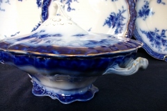 HENRY ALCOCK TOURAINE- OVAL COVERED SERVING BOWL  #3    .....   https://www.jaapiesfinechinastore.com