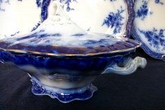 HENRY ALCOCK TOURAINE- OVAL COVERED SERVING BOWL  #3    .....   http://jaapiesfinechinastore.com
