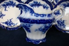 HENRY ALCOCK TOURAINE-  PITCHER 64oz    .....   http://jaapiesfinechinastore.com